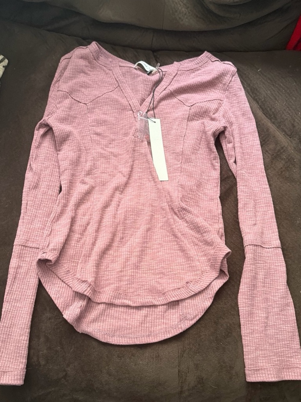 Mustard seed nwt small Long-Sleeve Waffle Knit V-Neck Top in Dusty Rose